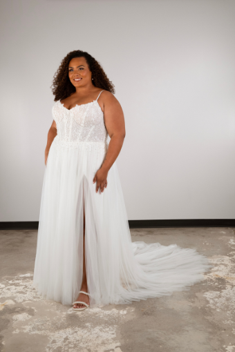 Essense of Australia #D3874 #3 (IV-RM) IVORY LACE AND TULLE OVER RUM GOWN thumbnail