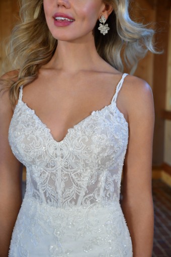 Essense of Australia #D3502IQ #1 (IVIV-PL) Ivory Lace & Tulle ov Ivory Gown w Porcelain Tulle Illusion thumbnail