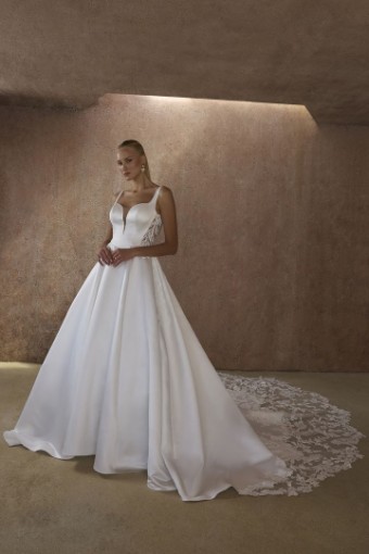 Casablanca Bridal #2615 #0 default Diamond White/Nude thumbnail