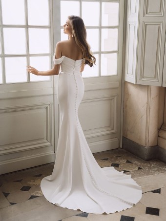 Enzoani #Fatima #1 default Ivory thumbnail