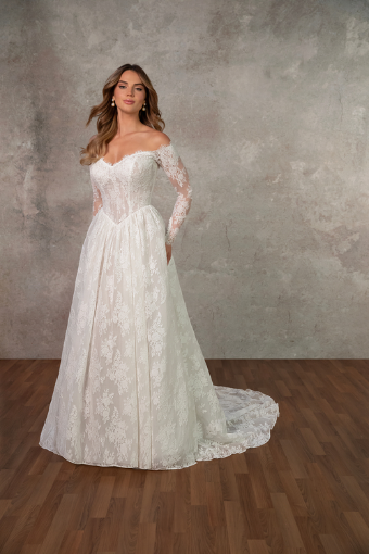 Essense of Australia #D4466 #0 default (IV-IV) Ivory Lace and Tulle over Ivory Gown thumbnail