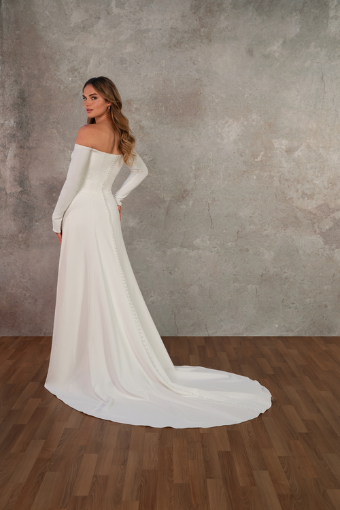 Essense of Australia #D4470 #1 (IVR) Ivory thumbnail