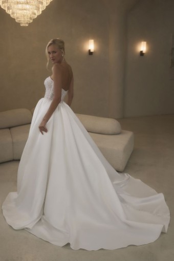 Casablanca Bridal #2636 #2 Diamond White/Nude/Ivory thumbnail