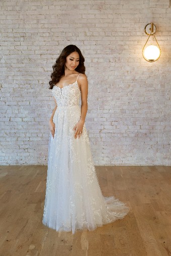 Essense of Australia #7447 #0 default (IVBC-PL) Ivory Lace & Tulle ov Biscotti Gown w Porcelain Tulle Plunge thumbnail