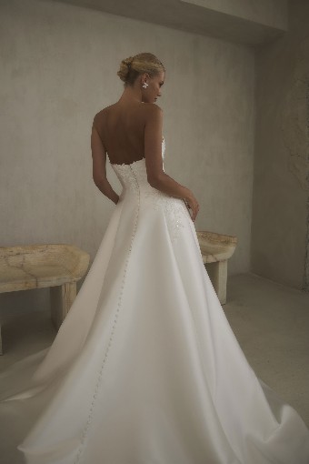 Casablanca Bridal #2624-2 Hadley #2 Ivory/Ivory thumbnail