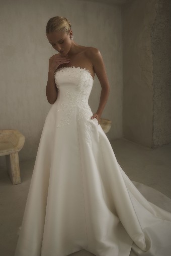 Casablanca Bridal #2624-2 Hadley #4 Ivory/Ivory thumbnail