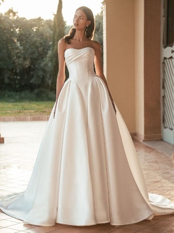 Blue By Enzoani #Ulani - M #3 All Ivory thumbnail