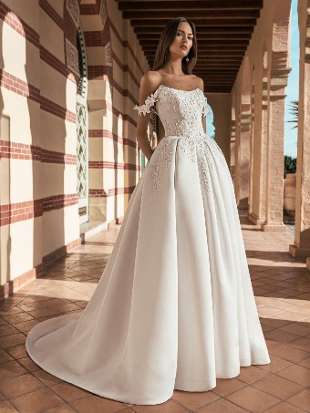 Blue By Enzoani #Uritza - S #0 default Ivory thumbnail