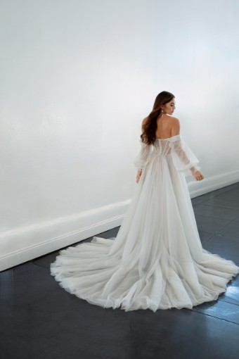 Martina Liana #1497 #3 (IVRM-PL) Ivory Tulle & Royal Organza ov Rum Gown w PLN Tulle Plunge thumbnail