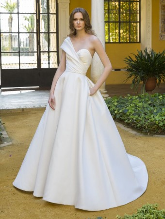Blue By Enzoani #Peggy #0 default Ivory/Nude thumbnail