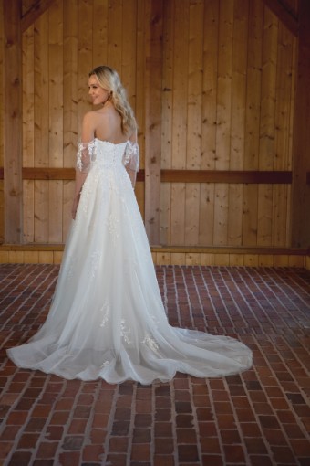 Essense of Australia #D3529 #4 (IV-BC) Ivory Lace Tulle and Regal Organza over Biscotti Gown thumbnail
