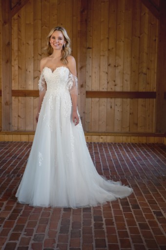 Essense of Australia #D3529 #3 (IV-BC) Ivory Lace Tulle and Regal Organza over Biscotti Gown thumbnail