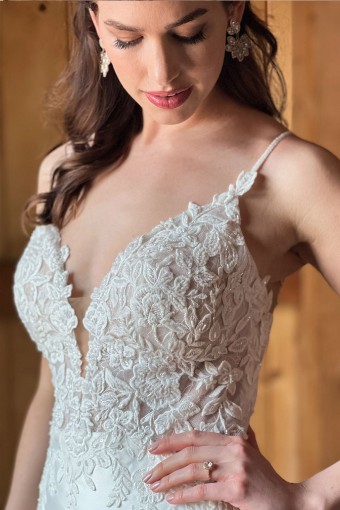 Essense of Australia #D3484IV #1 default (IV-PL) Ivory Gown w Porcelain Tulle Illusion thumbnail