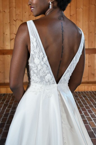 Essense of Australia #D3640 #2 default (IV-PL) Ivory Gown w Porcelain Tulle Plunge thumbnail