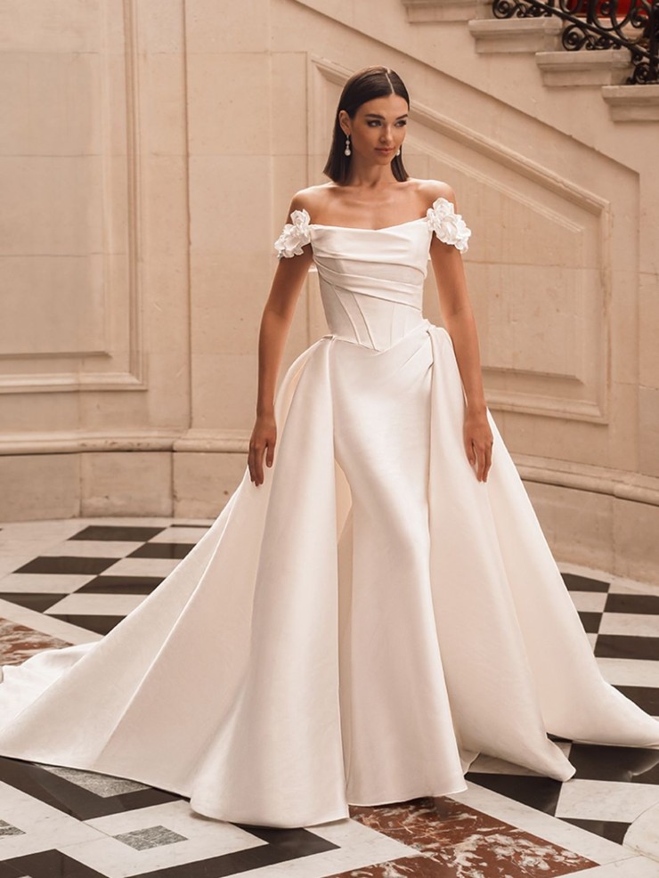 Enzoani #Florentina Default Image