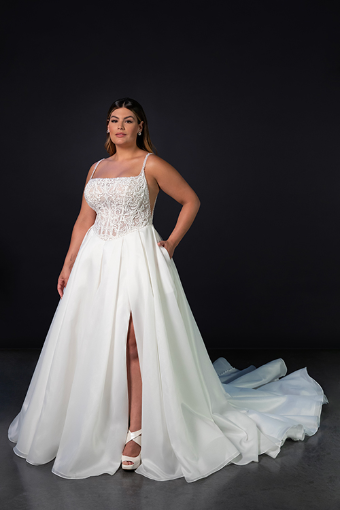 Martina Liana #1858 #2 (IV-PL) Ivory Gown w Porcelain Tulle Plunge thumbnail