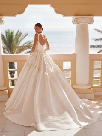 House of St. Patrick #Britania - with Plain Skirt #1 default Off White thumbnail